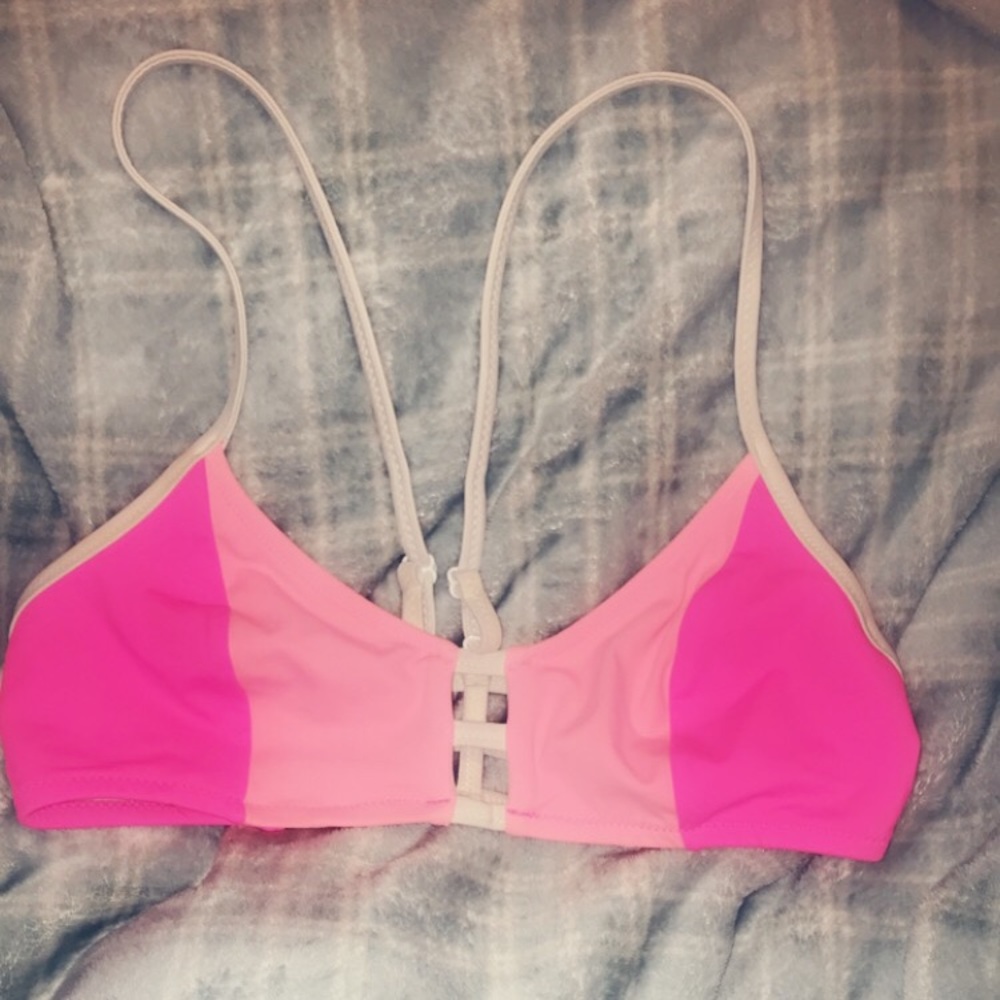 Sporty VS bikini top